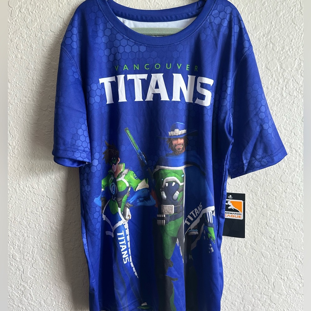Youth Medium OVERWATCH Vancouver Titans Performance T-Shirt NWT